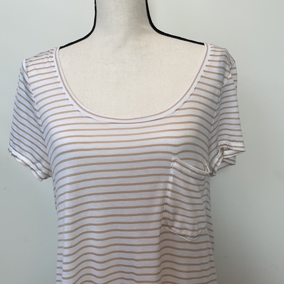 White House Black Market Short Sleeve Tee NWT - Picture 2 of 14